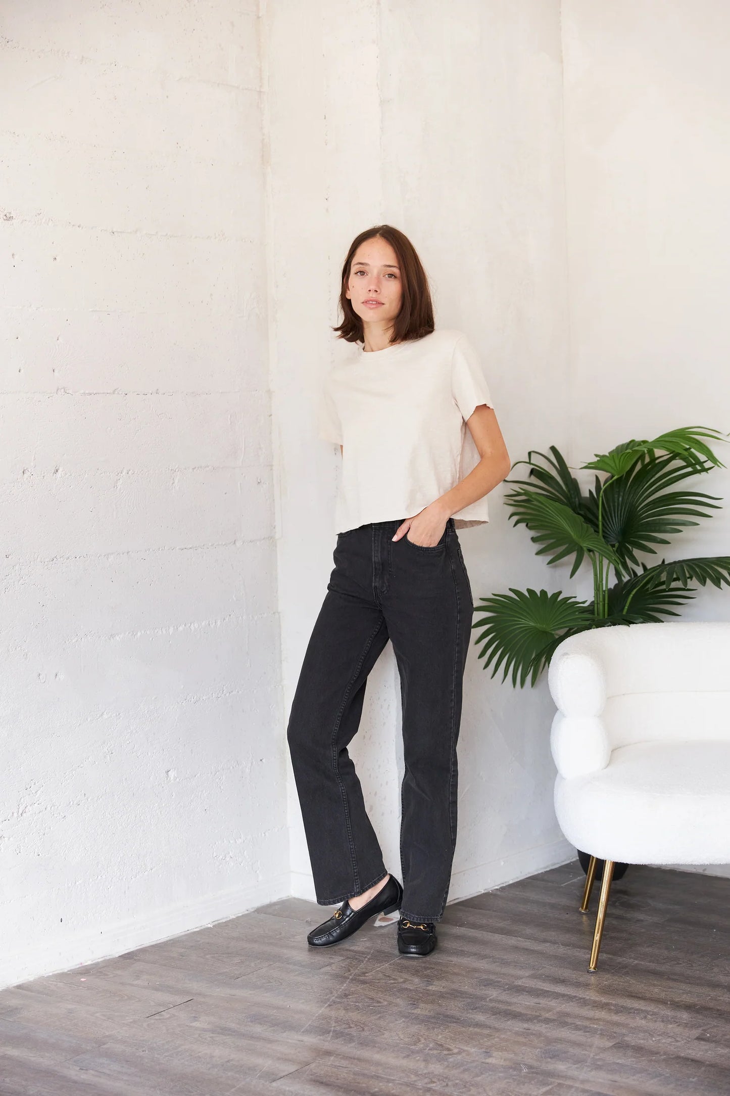 It is Well L.A - SS24 - Crop Tee in Natural - on model front 1