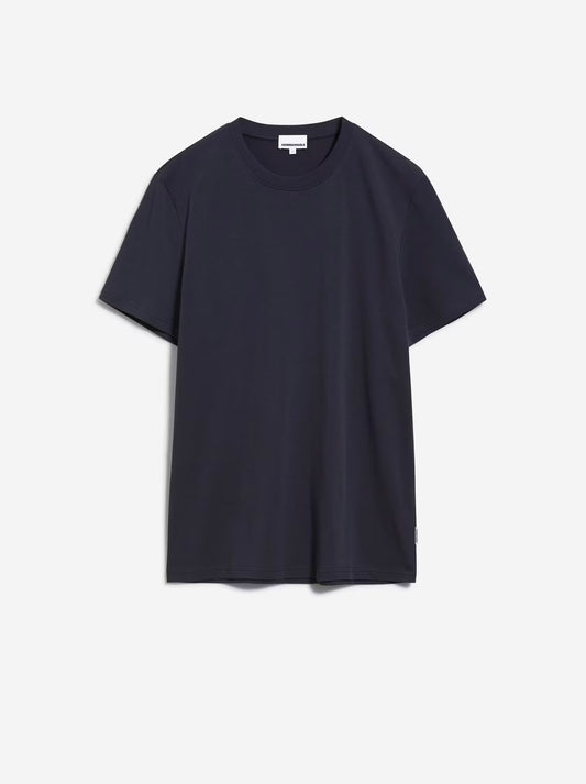 ARMEDANGELS - FW24 - Maarkos T-Shirt in Night Sky - on display front 6