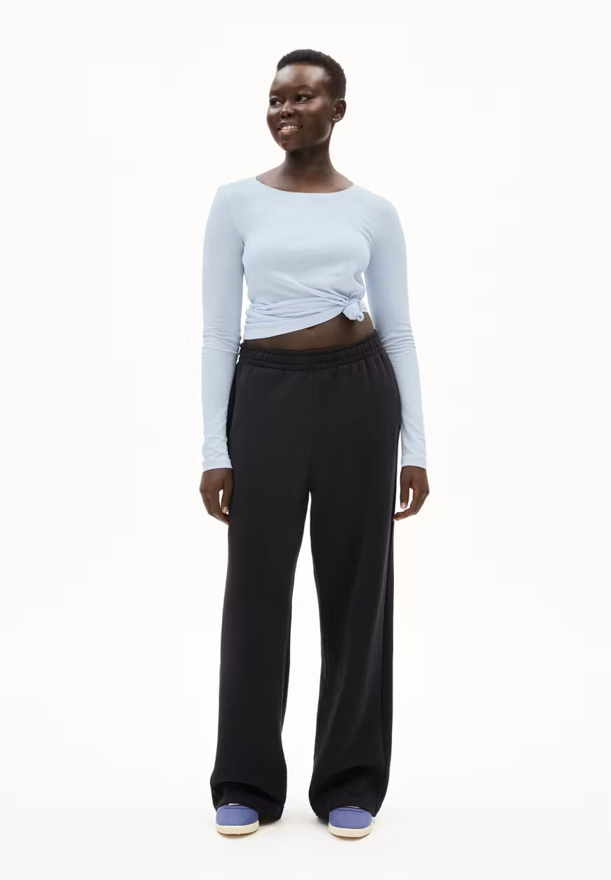 Armedangels - FW24 - Enriccaa Soft in Morning Sky - front 4