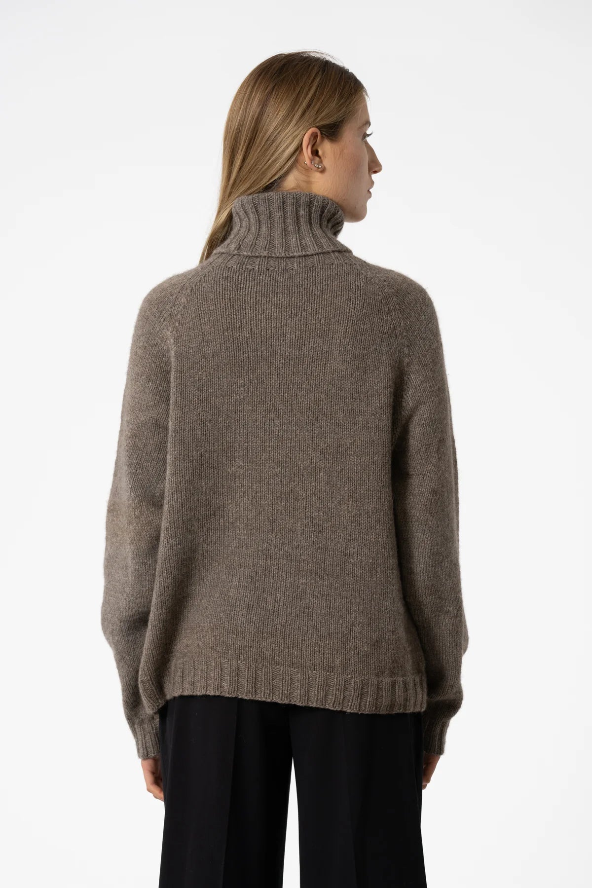 Dinadi - FW24 - Yak Handknit Turtleneck in Oat Brown - on model back 3