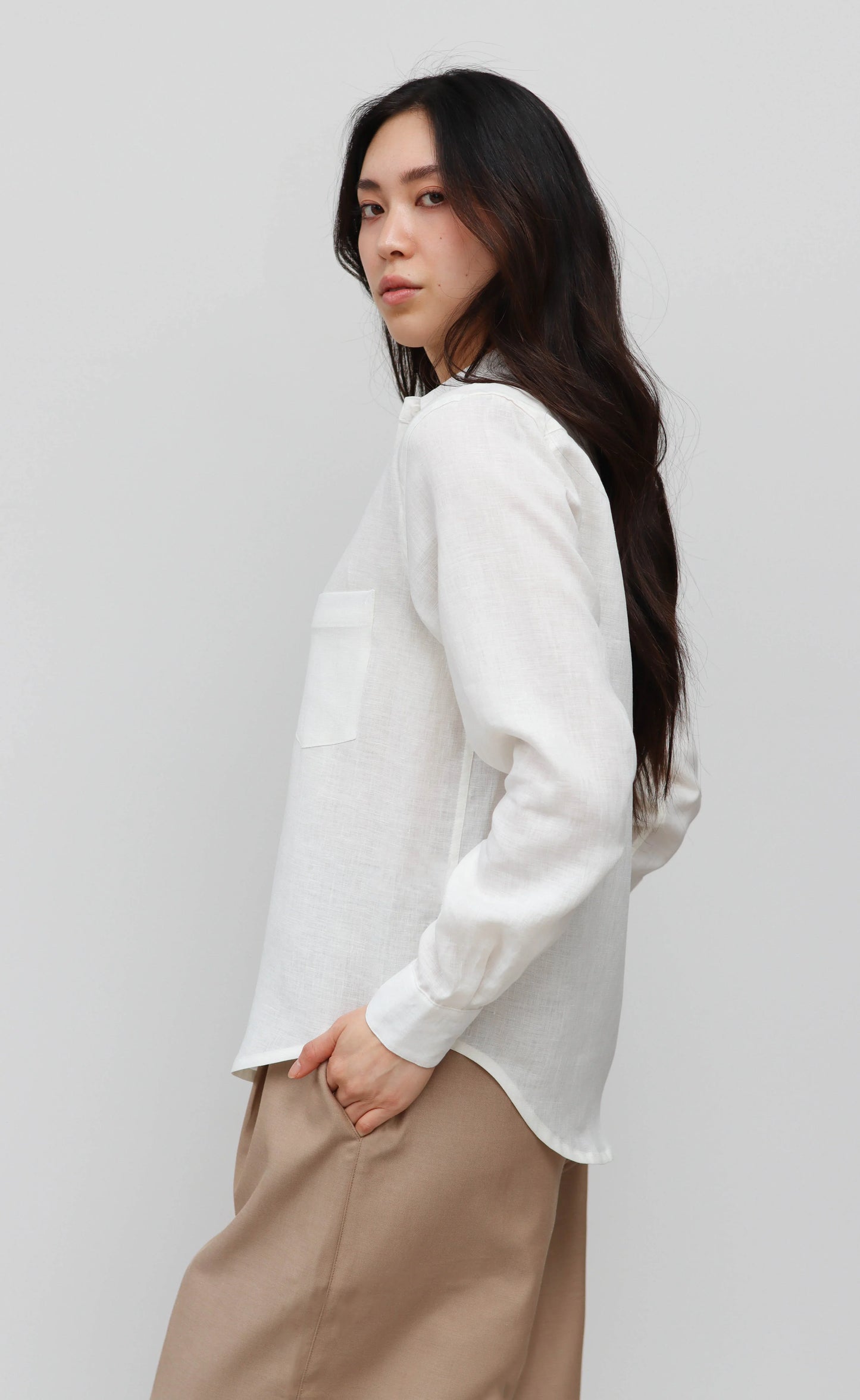 Power of My People - SS24 - The Friend - Proper Fit - Cream - model side 2