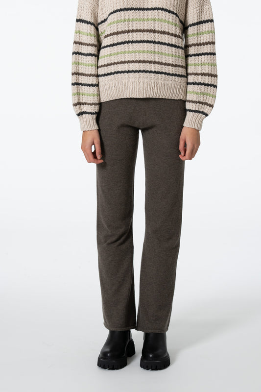 Dinadi Merino Pants in Mulch Brown Fall 23/24