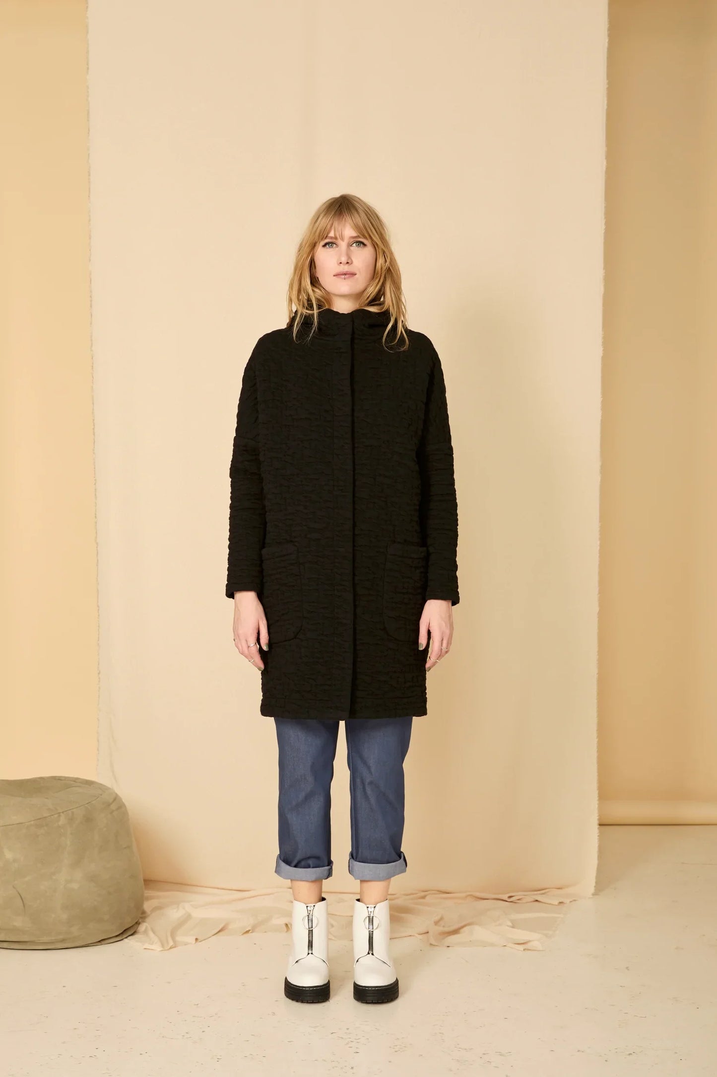 Pastel Autumn Coat in Black