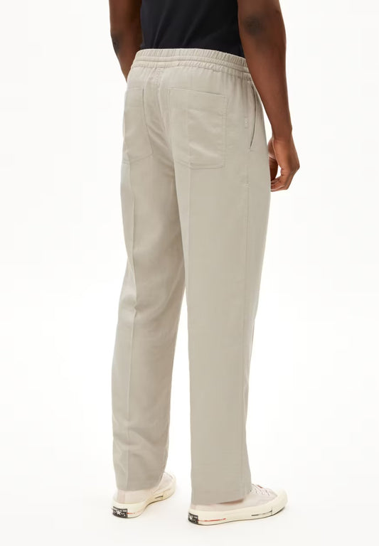 SS25 - ARMEDANGELS - Lukaa Lino Pant in Sand Stone - back 2