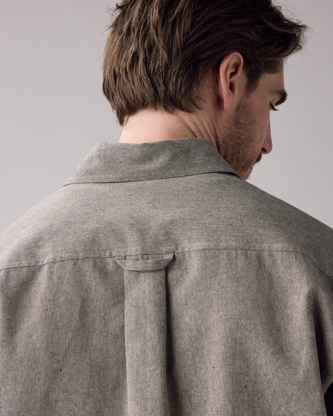SS25 - Anián - The Haro Shirt in Sail - back collar 4