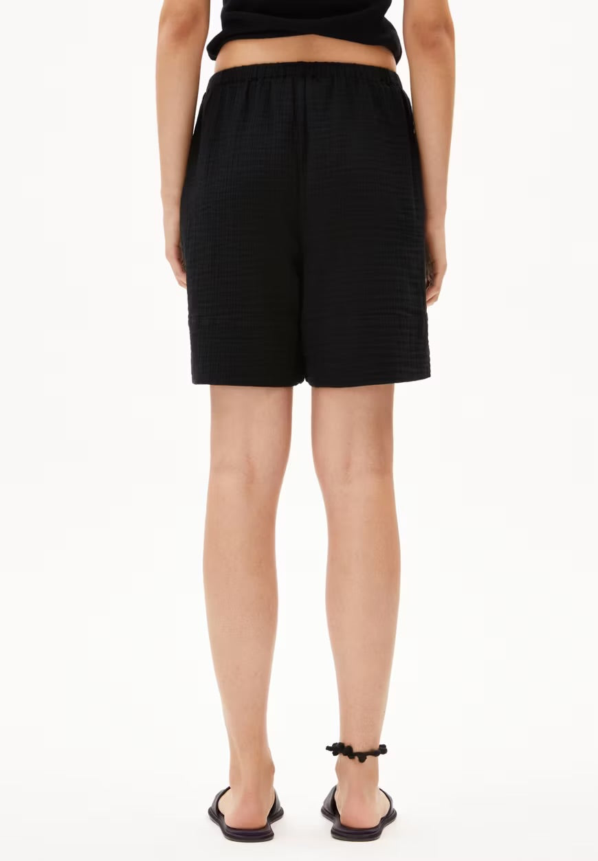 SS25 ARMEDANGELS - Teonaa Musselin Shorts in Black - back 4