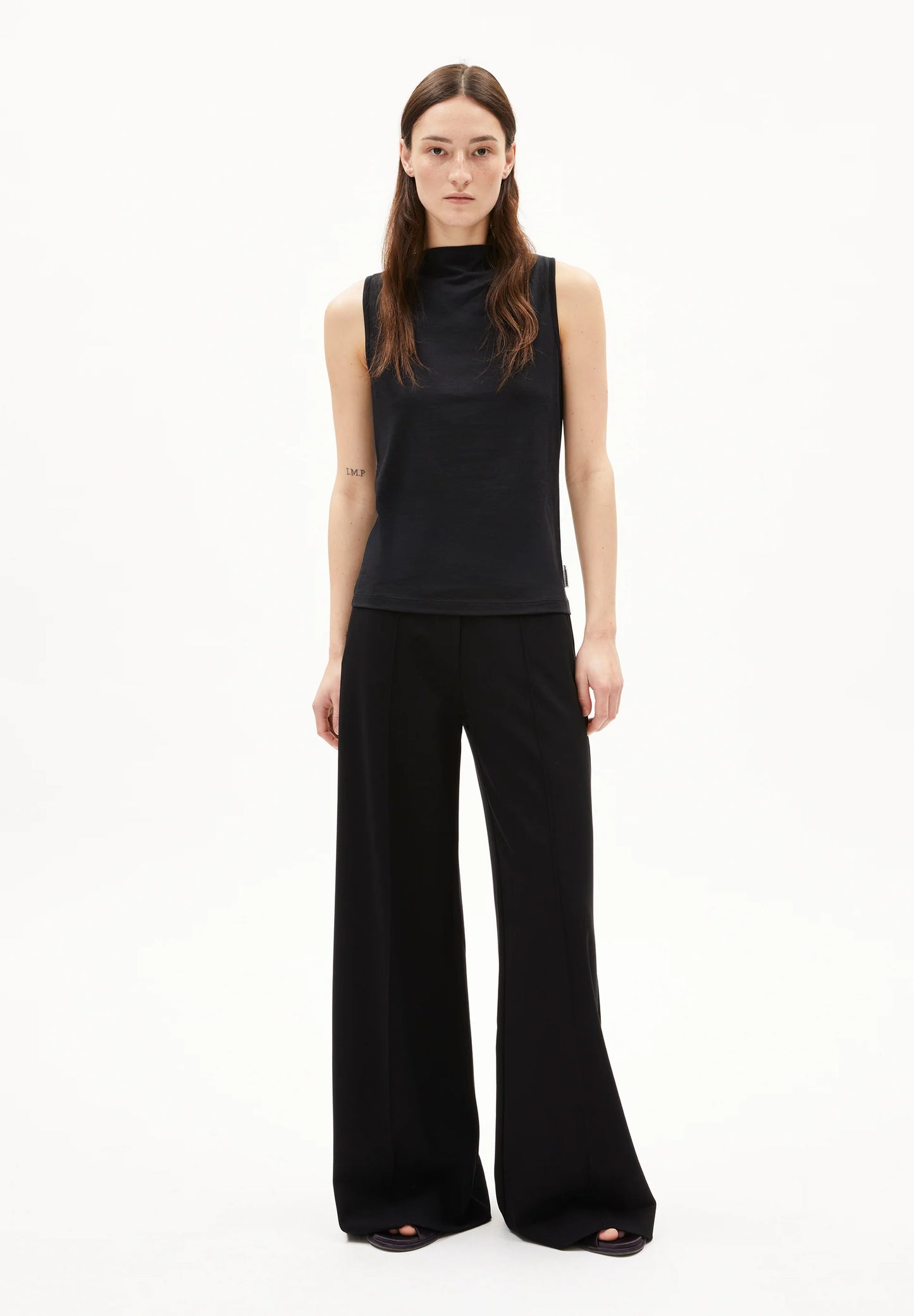 ARMEDANGELS Canada stylish black top with a mock neck design, perfect for versatile outfits in Kelowna and Canada