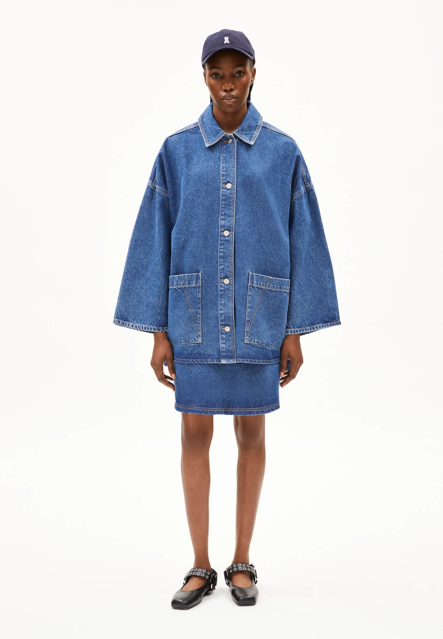 ARMEDANGELS Canada oversized denim jacket with large pockets and a relaxed fit for a stylish casual look in Canada
