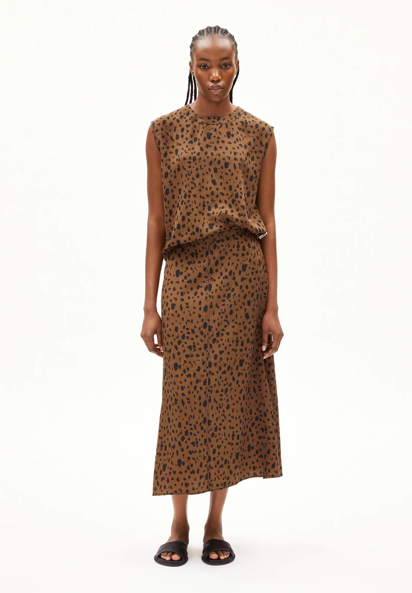 ARMEDANGELS Canada Leopard Print Sleeveless Top and Skirt Set in Earthy Tones for a Stylish Look in Kelowna and Canada