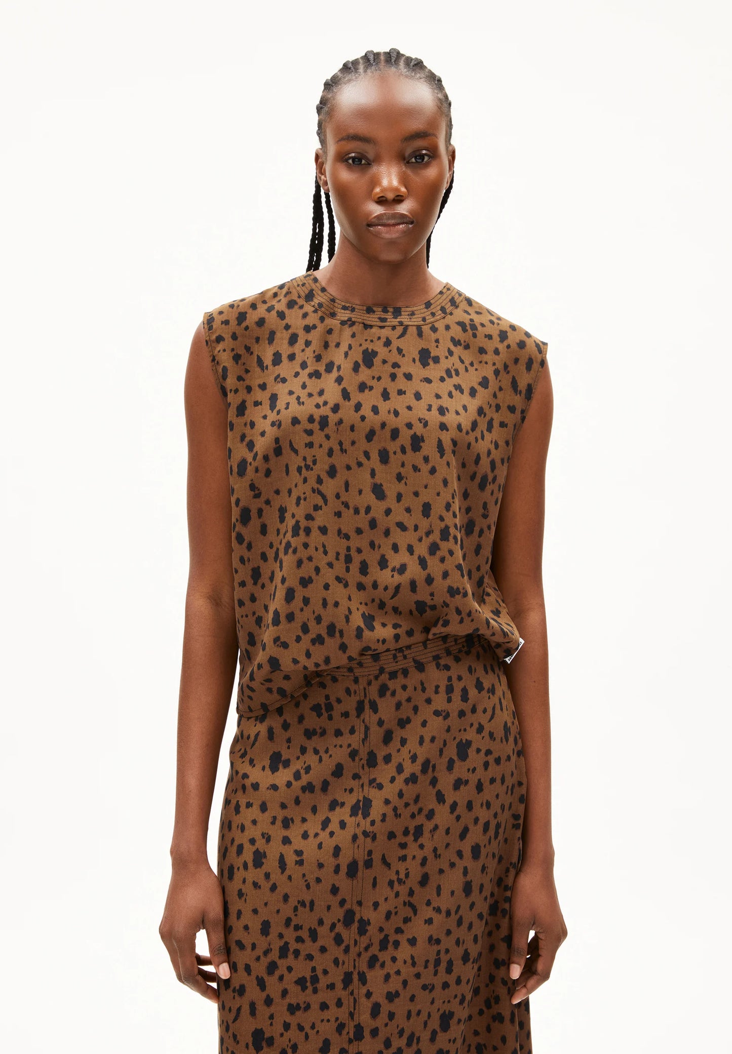 ARMEDANGELS Canada Sleeveless Top in Brown with Leopard Print for a Stylish and Trendy Look in Kelowna and Canada