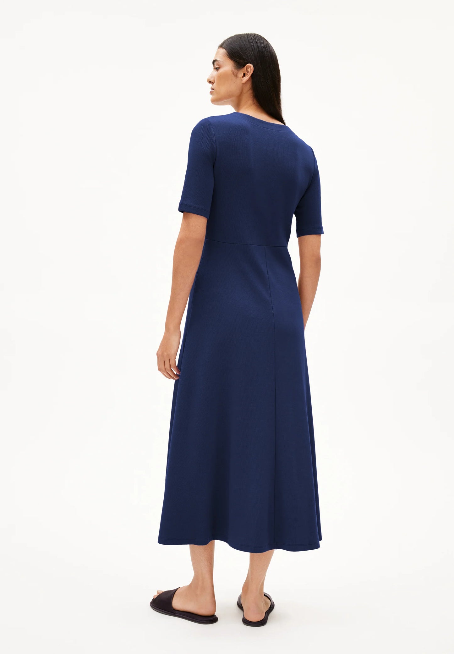ARMEDANGELS Canada Navy Blue Midi Dress with Short Sleeves and Elegant Flowing Design in Canada
