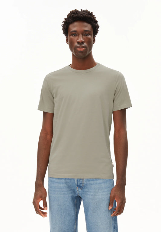 Men's unisex ARMEDANGELS Canada organic cotton t-shirt in green for casual style and comfort in Kelowna and Canada