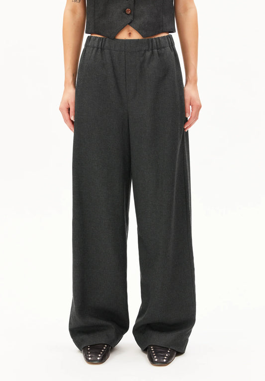 ARMEDANGELS Canada Wide Leg Pants in Dark Gray with Comfortable Elastic Waist for Effortless Style in Kelowna