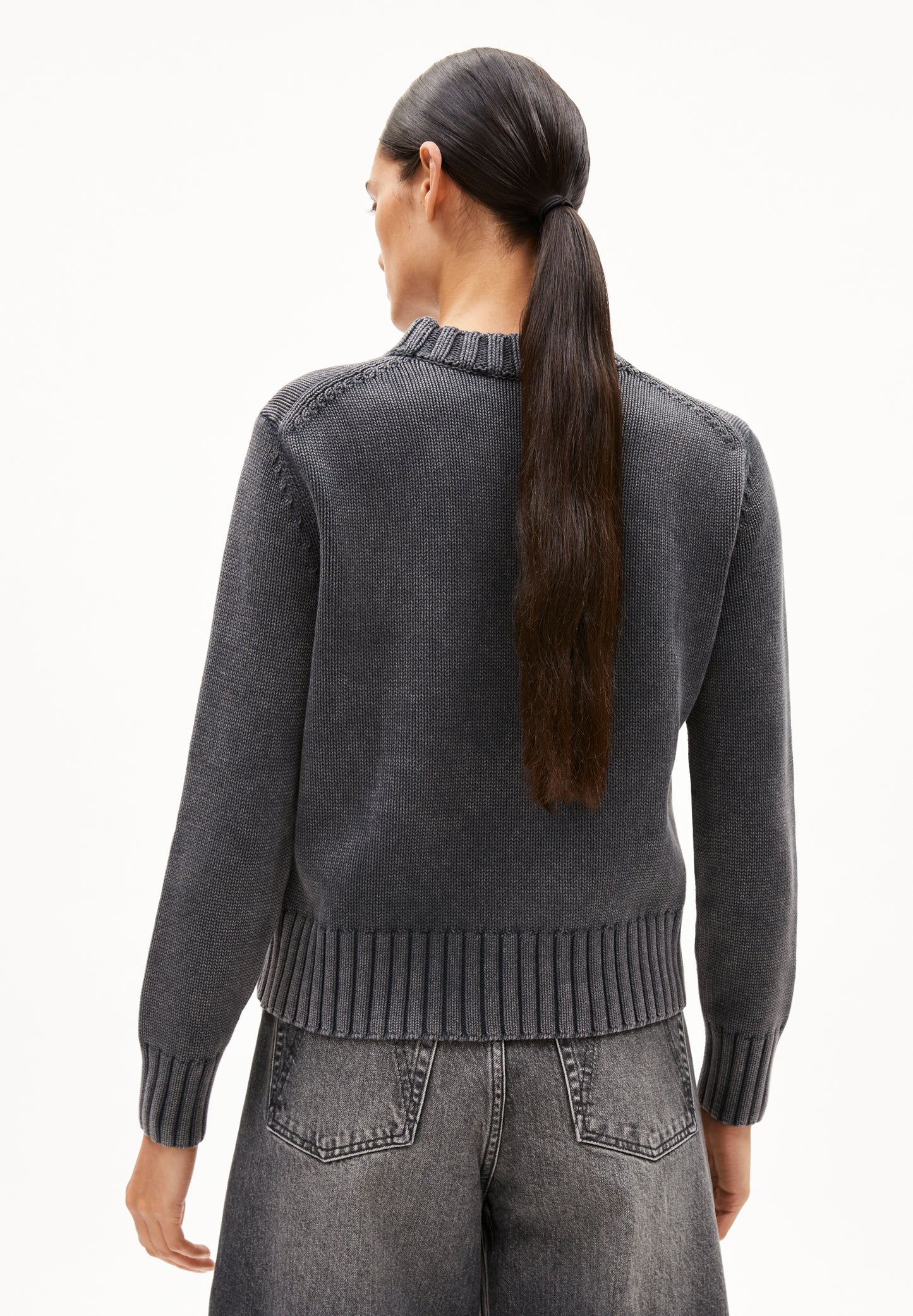 ARMEDANGELS Canada Women's Grey Sweater with Ribbed Hem and Back Detail for Stylish Comfort in Canada