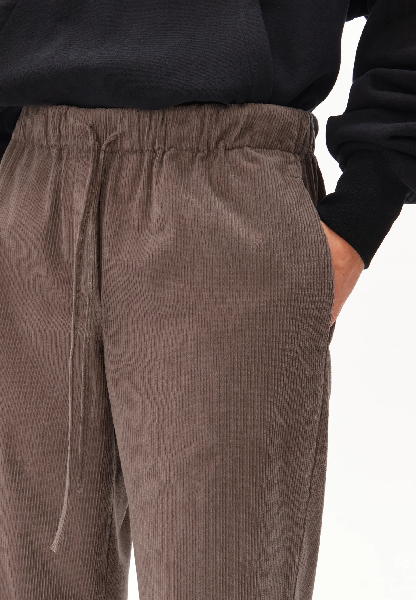 ARMEDANGELS Canada women's corduroy pants in a relaxed fit with a comfy elastic waistband in Kelowna
