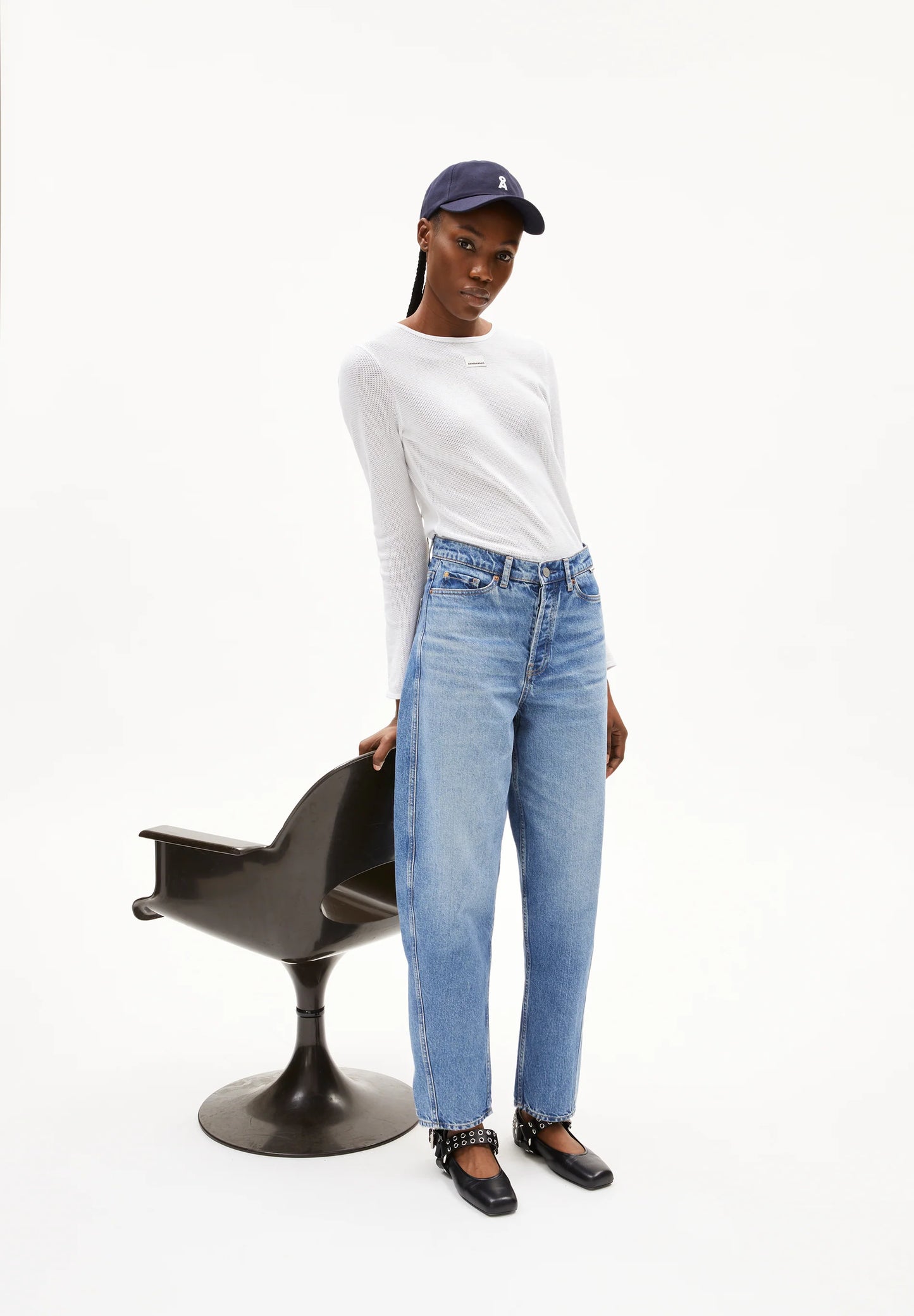 ARMEDANGELS Canada Light Wash Jeans with a Relaxed Fit and Chic Style for Everyday Wear in Kelowna