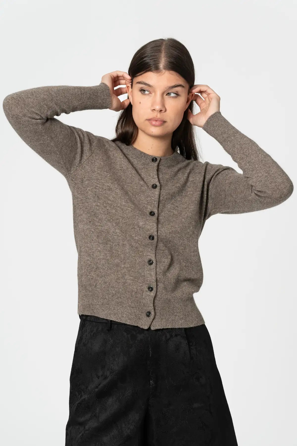 Dinadi Women's Brown Cardigan with Button Front and Long Sleeves for a Cozy Look in Kelowna and Canada