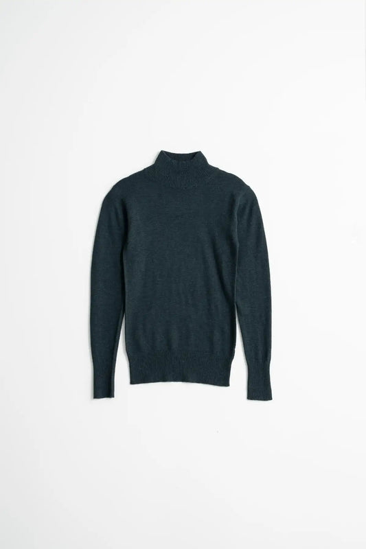 Dinadi women's merino turtleneck sweater in deep gray for stylish layering and warmth