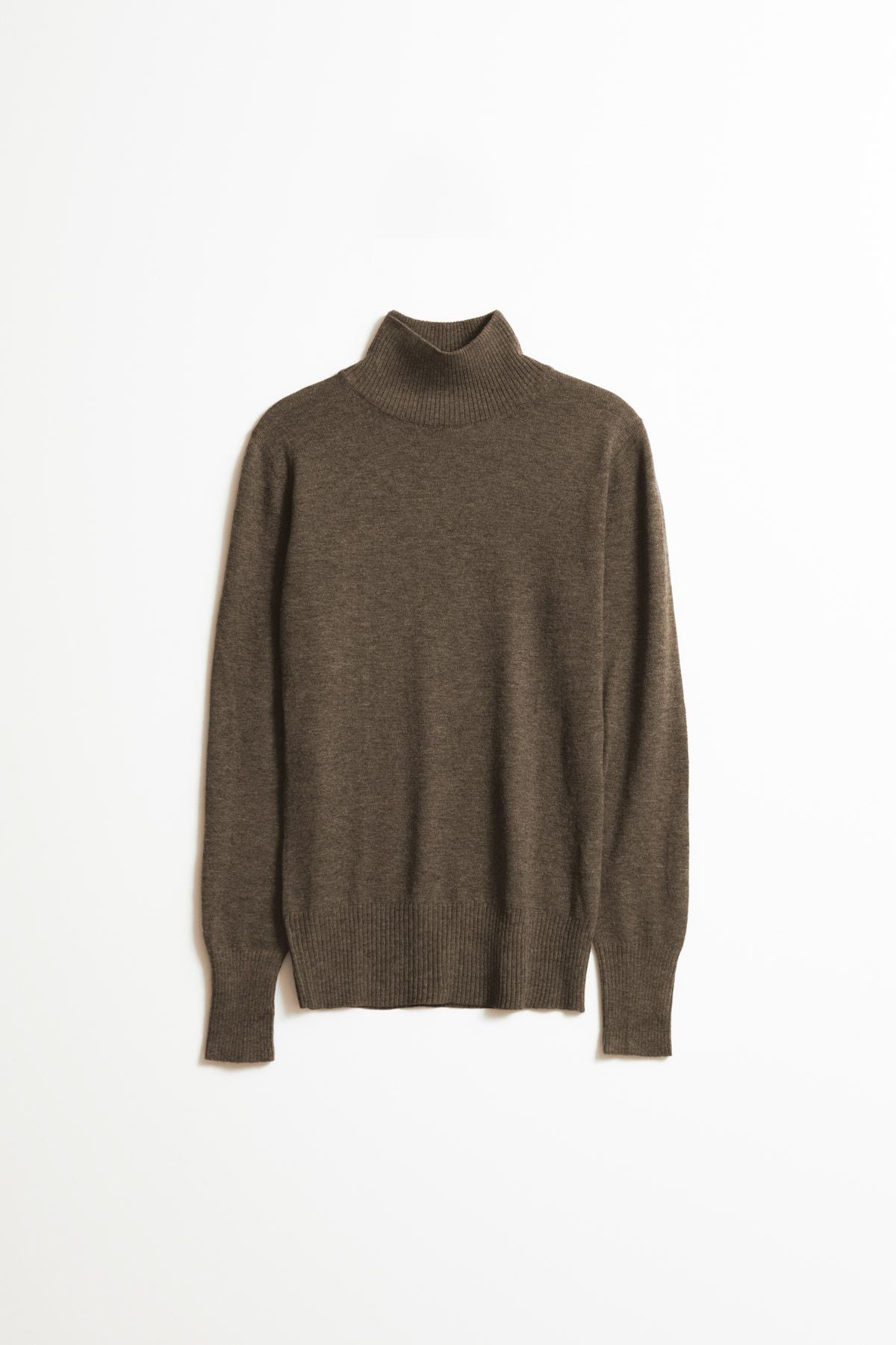 Merino Turtleneck in Nutmeg Brown