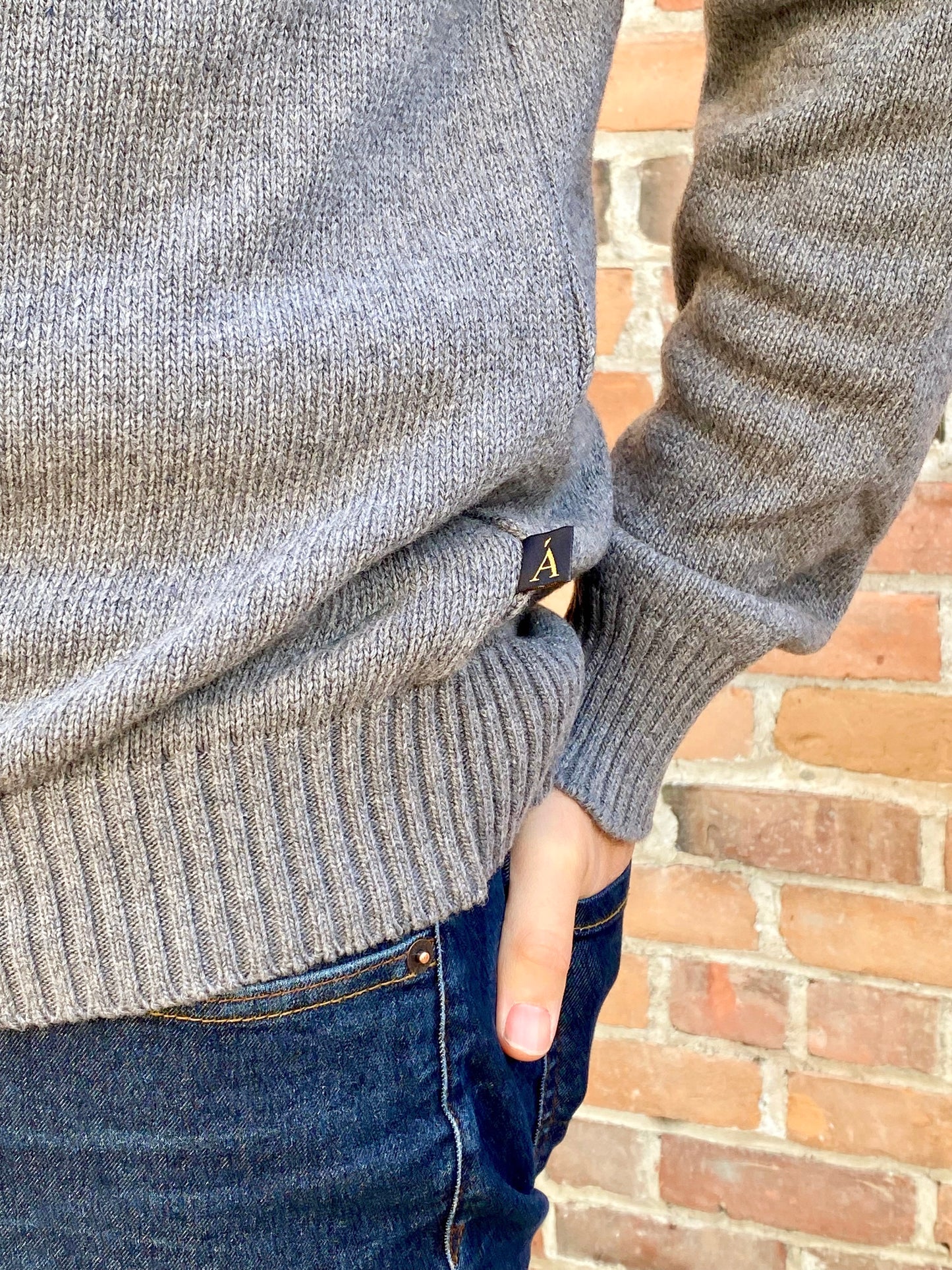 Cashmino Crewneck in Heather Grey