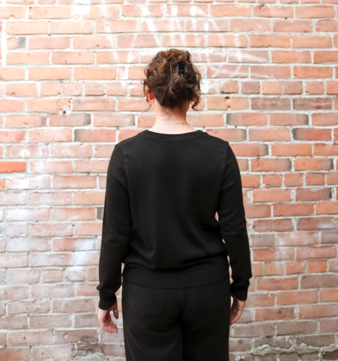 Easy V-Neck Knit Sweater in Black
