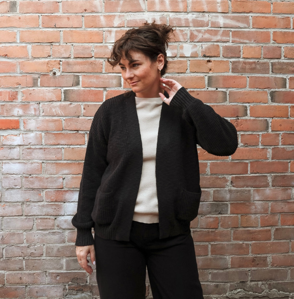 Easy Cardigan in Black