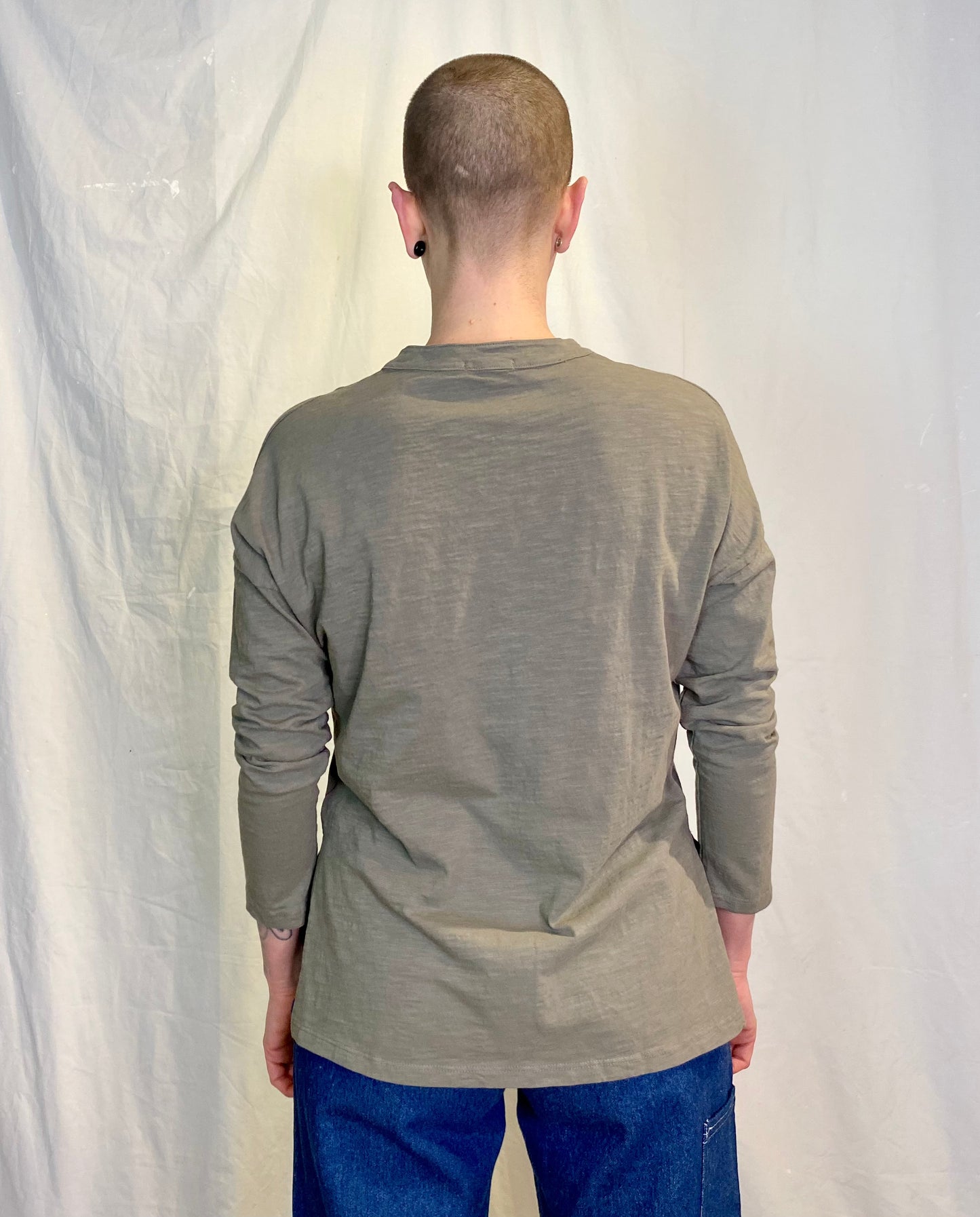 It Is Well L.A Henley T-Shirt in Olive
