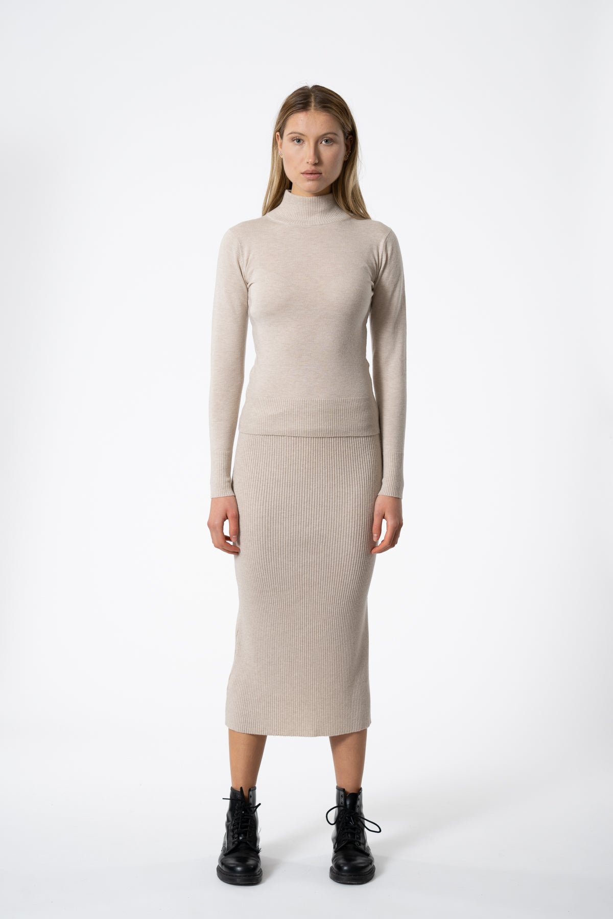Merino Rib Skirt In Almond White