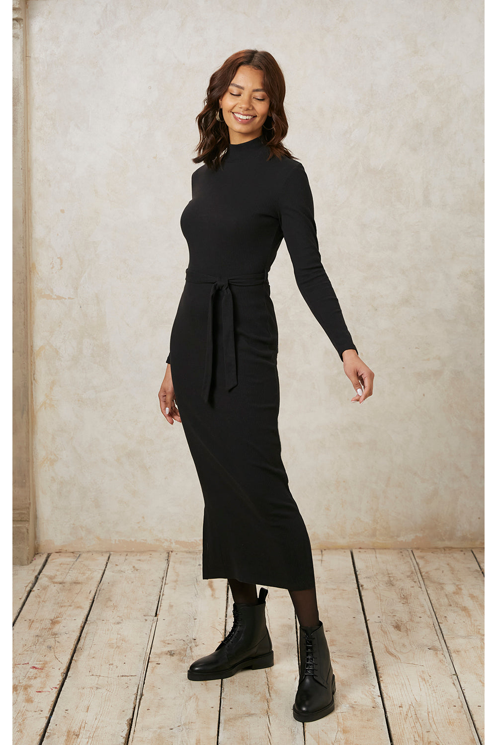Corey Rib Midi Dress in Black