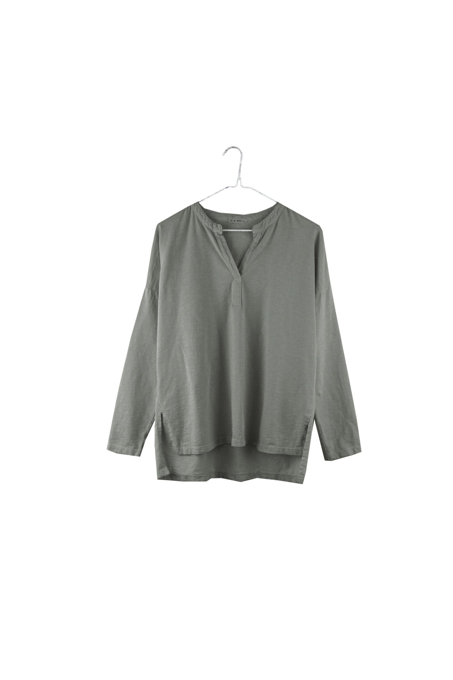 It Is Well L.A Henley Tee-Shirt in Olive