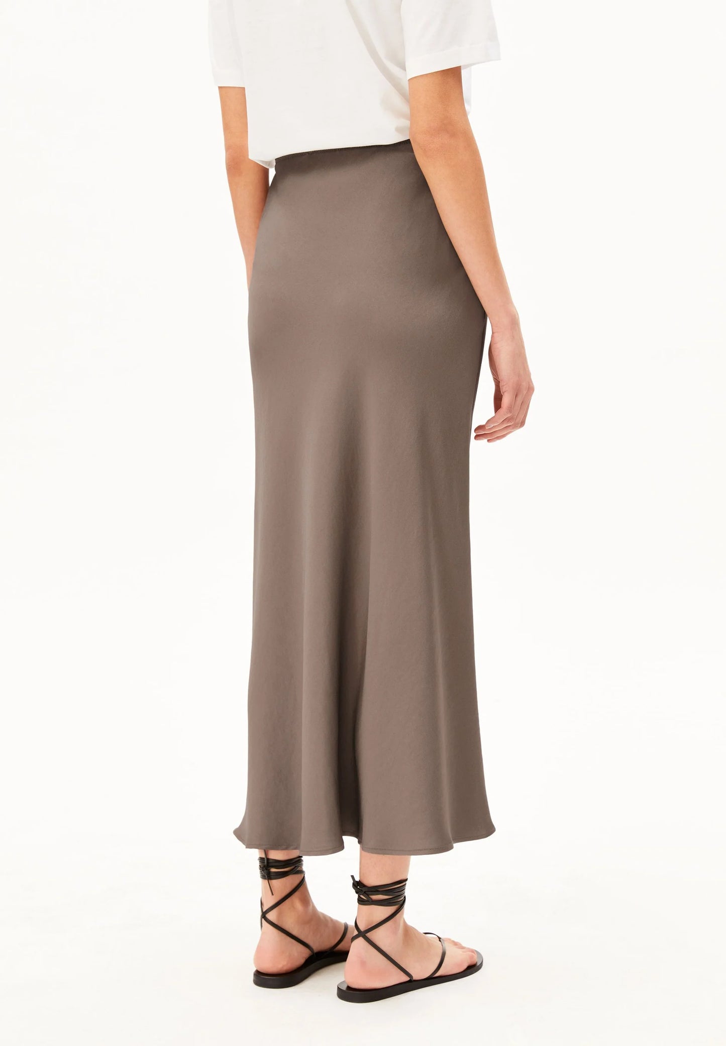 LENOVAA SATIN SLIP-SKIRT in Walnut Creme - ARMEDANGELS Canada back view on model