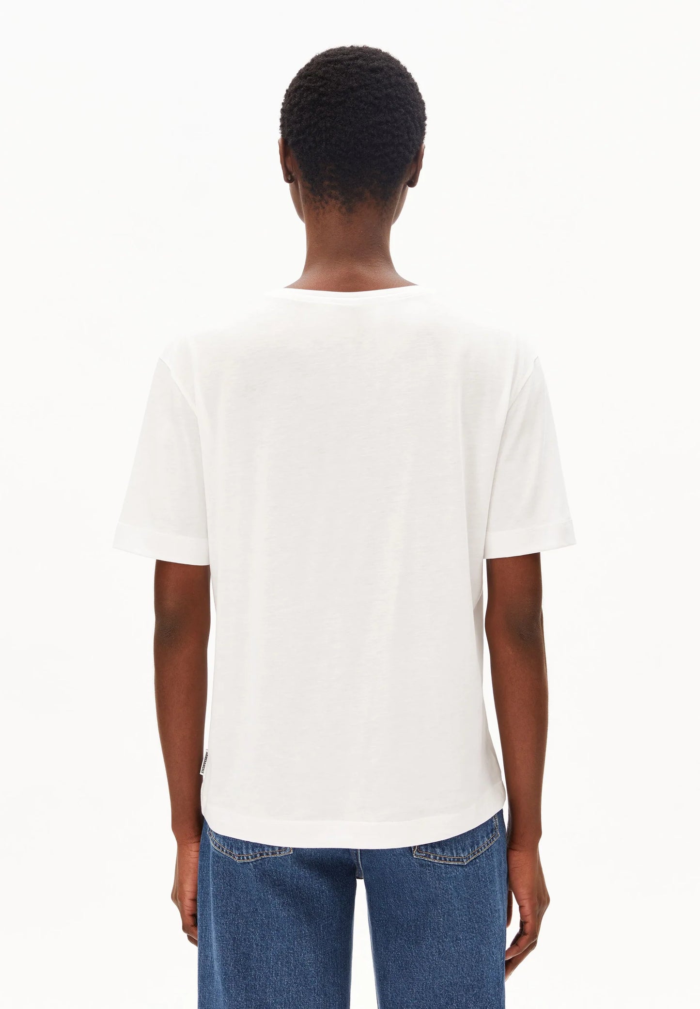 V-Neck T-Shirt – ARMEDANGELS Canada back view of white tee on model in Kelowna