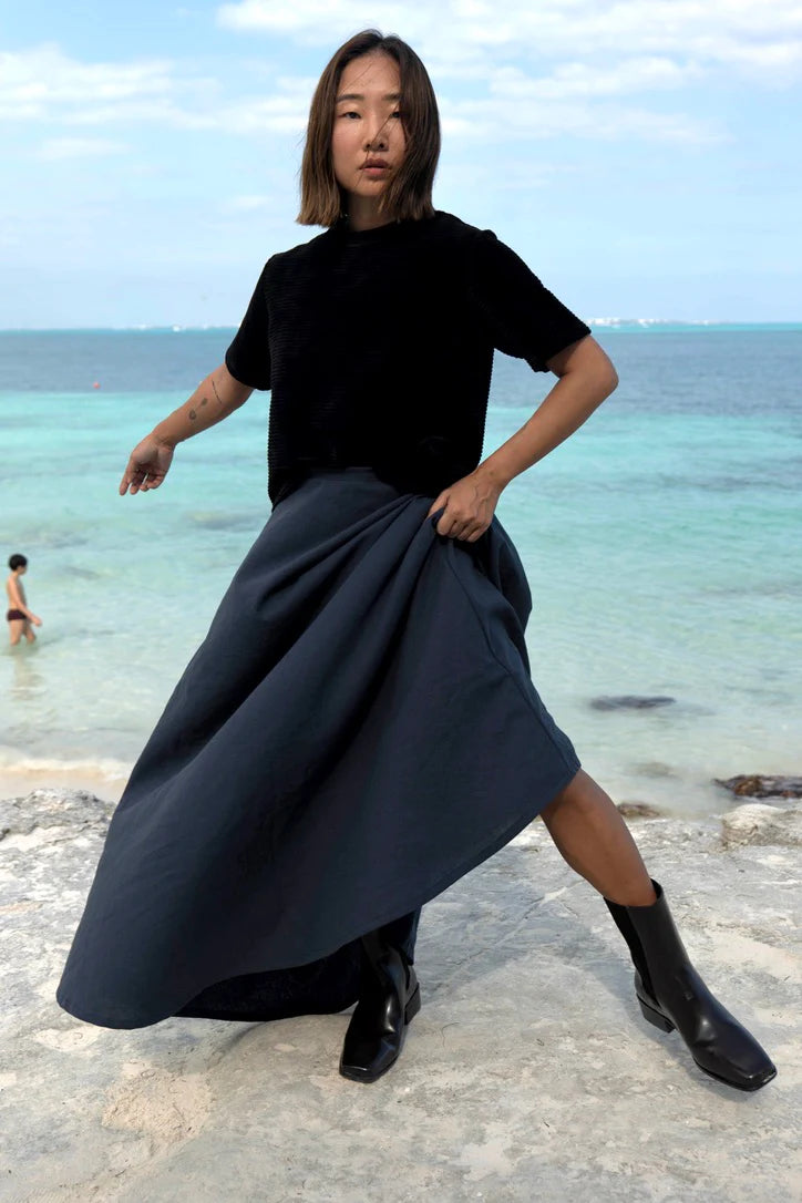 Tofino T-Shirt in Pepper
