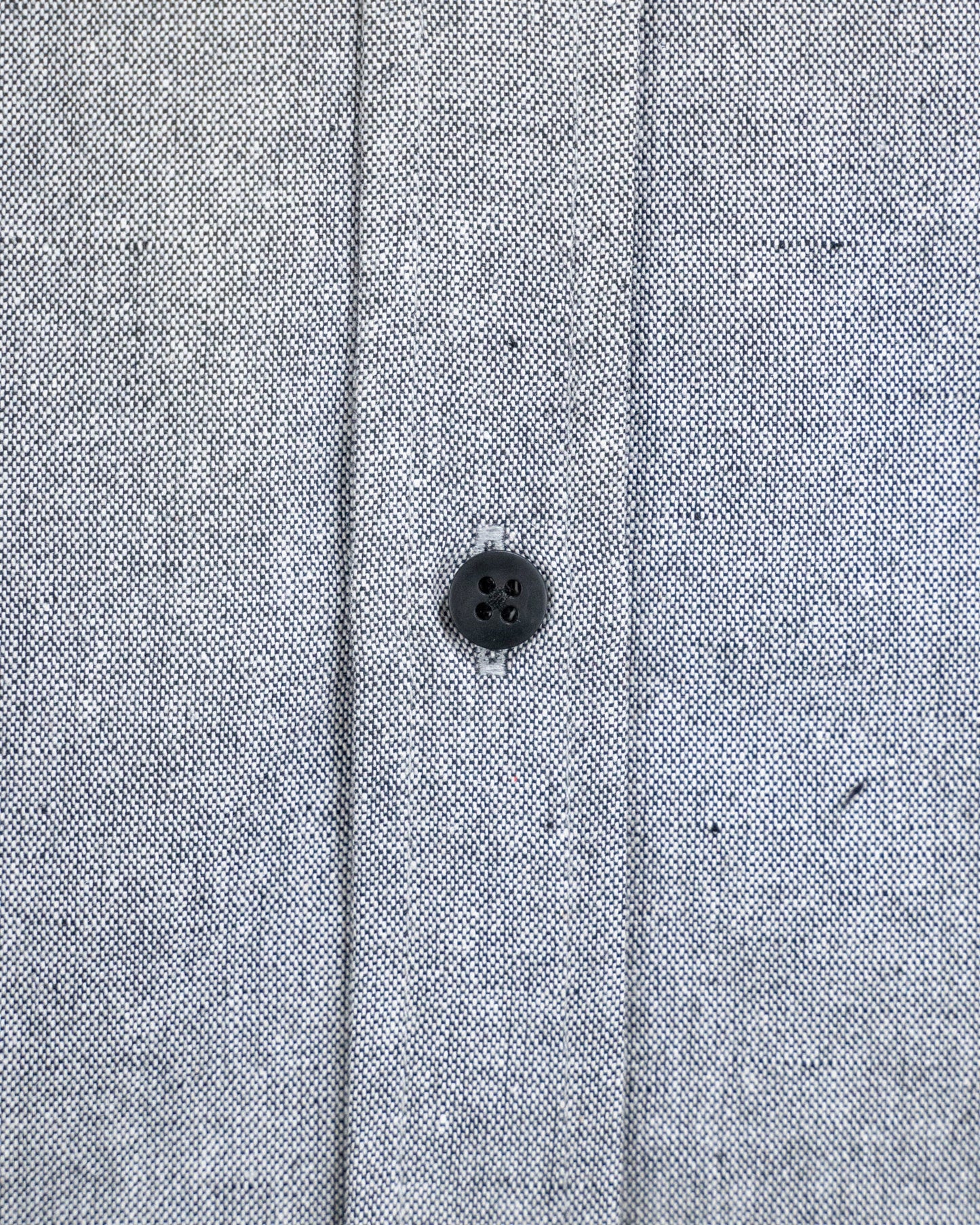 Anián - SS24 - SS24 - The Denman LS in Marble - button close-up 6
