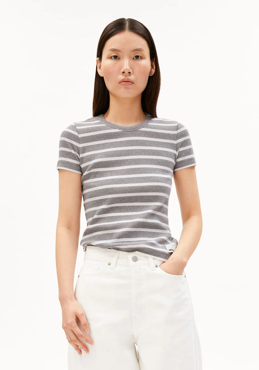 woman in ARMEDANGELS KARDAA Ribbed Stripes T-Shirt, front studio shot, organic cotton in Kelowna
