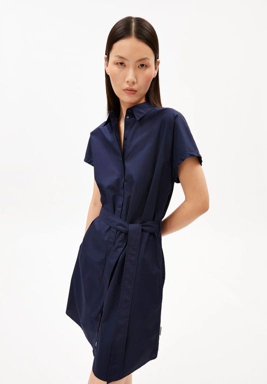 ARMEDANGELS LARISAANA Poplin Mini Dress in Tinted Navy, front studio shot, organic cotton in Kelowna