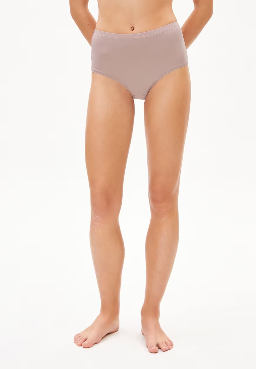ARMEDANGELS - Birtaa High waist Underwear - grey blush panties -front in model in Kelowna