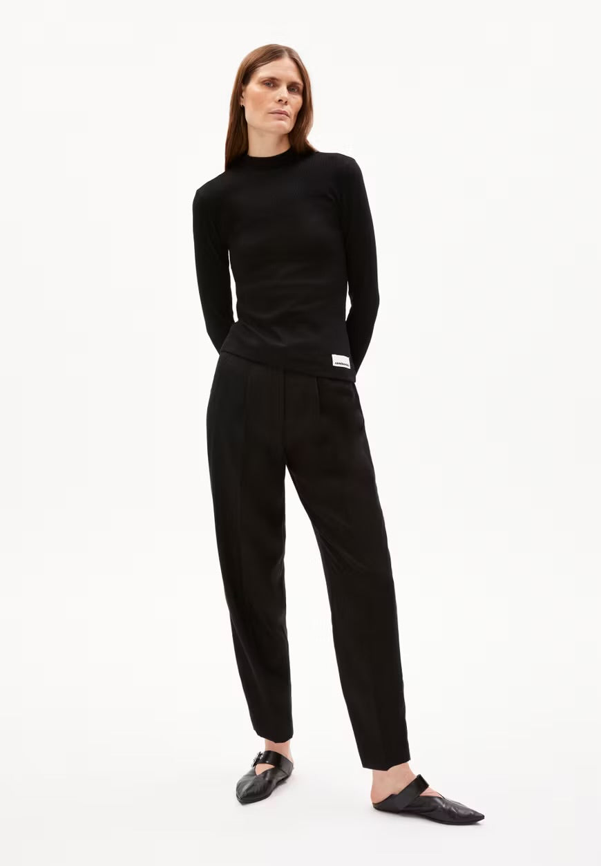 Armedangels - FW24 - Fatimaara Top in Black - front 4