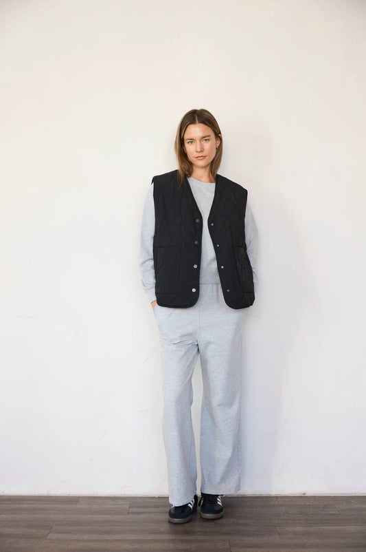 FW24 - It is Well L.A - Quilted Vest in Black