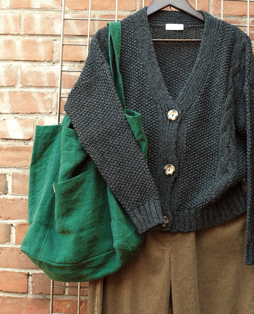 Linen Tote Bag in Grass Green