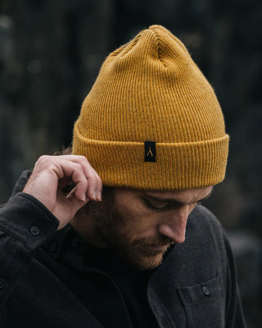 Anián Recycled Cashmere Toque in Mustard Fall 23/24