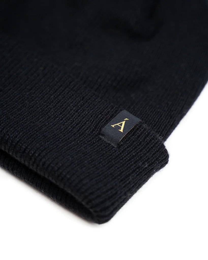 Anián Recycled Cashmere Toque in Nero Fall 23/24