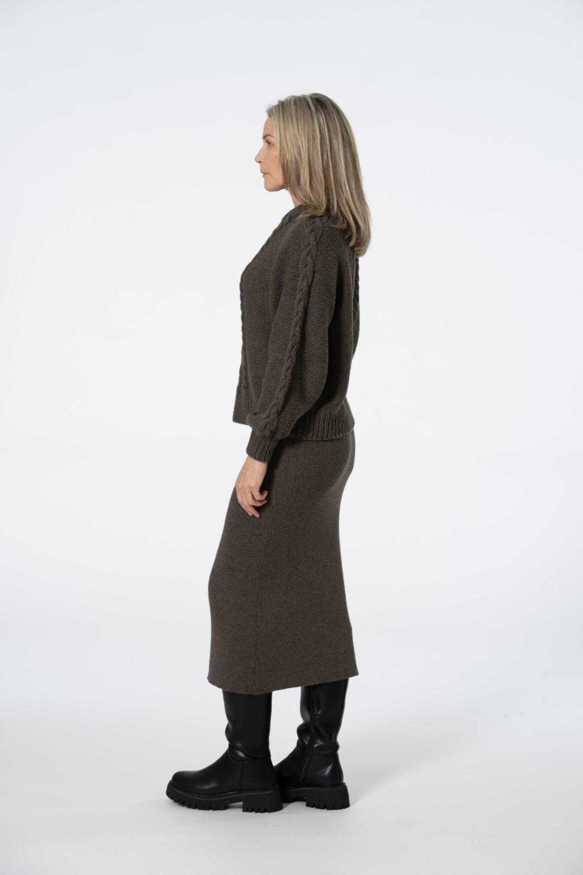 Dinadi Merino Rib Skirt In Mulch Brown Fall 23/24