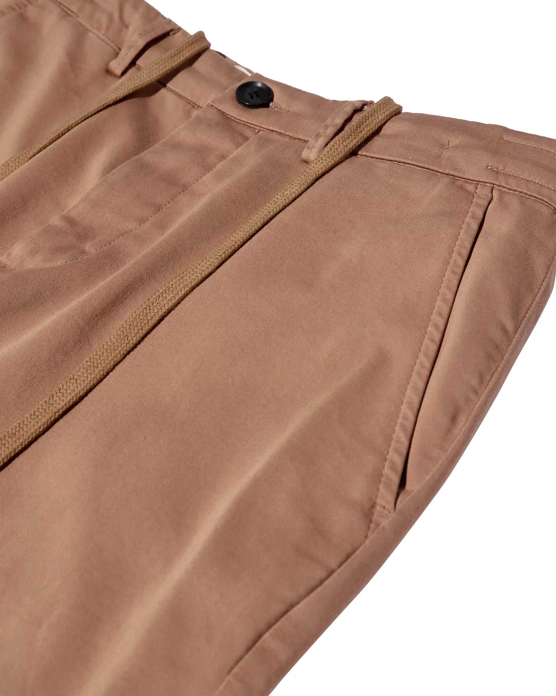 MOS MOSH Gallery Hunt Soft String Shorts Toasted Coconut – men's summer shorts, Canada detail view of pocket and drawstring
