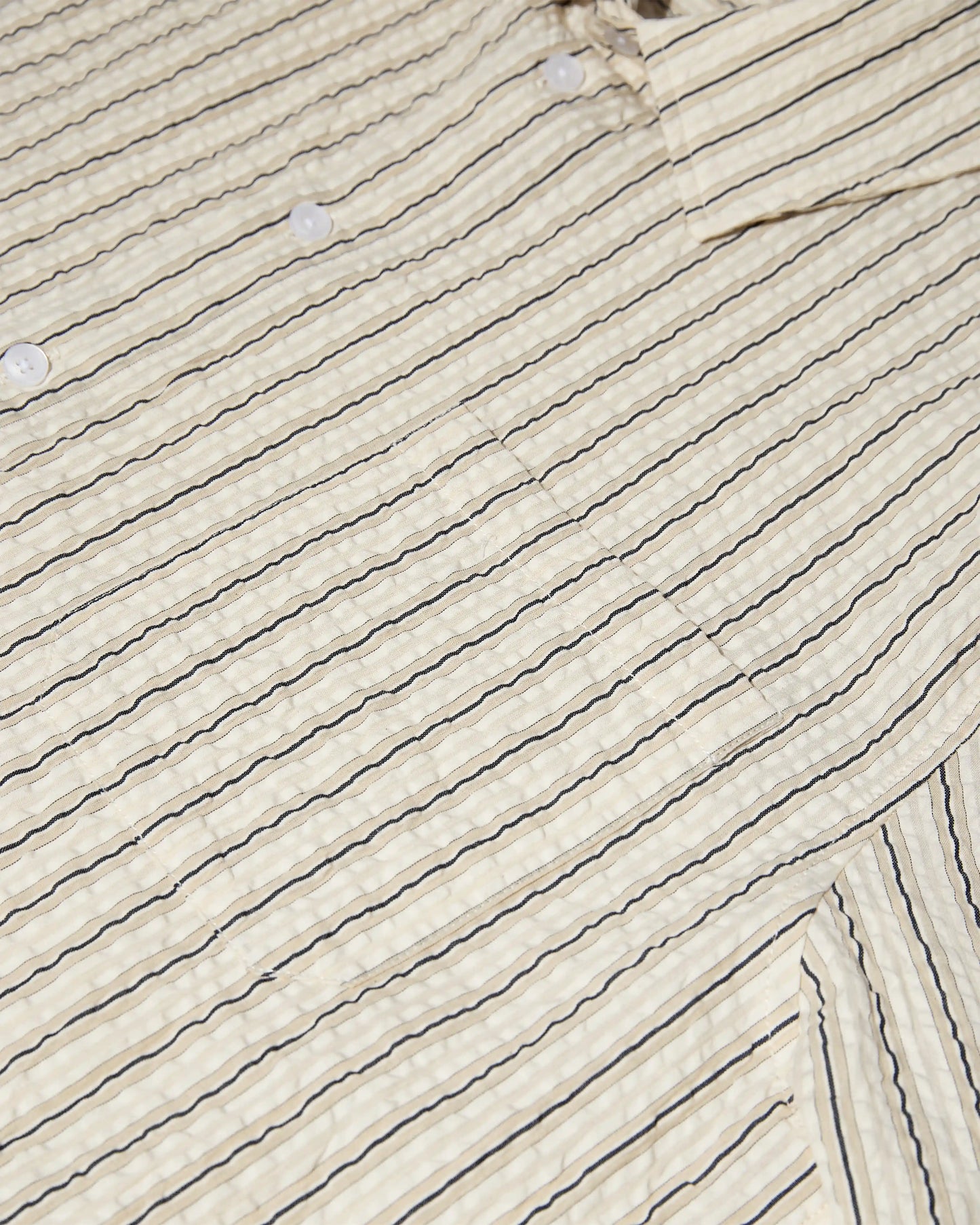 MOS MOSH Gallery Marlon Stripe Shirt Seneca Rock – men's cotton shirt, Canada close-up view of collar and striped pattern