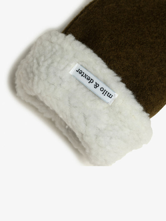 Milo & Dexter - FW24 - Merino Wool Mittens in Oregano - close up 2