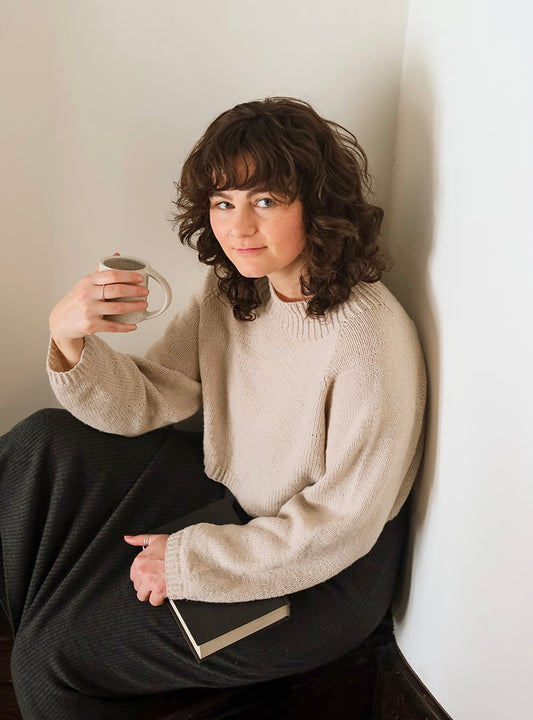 Dinadi - Fall 23/24 - Merino Cropped Sweater in Almond White