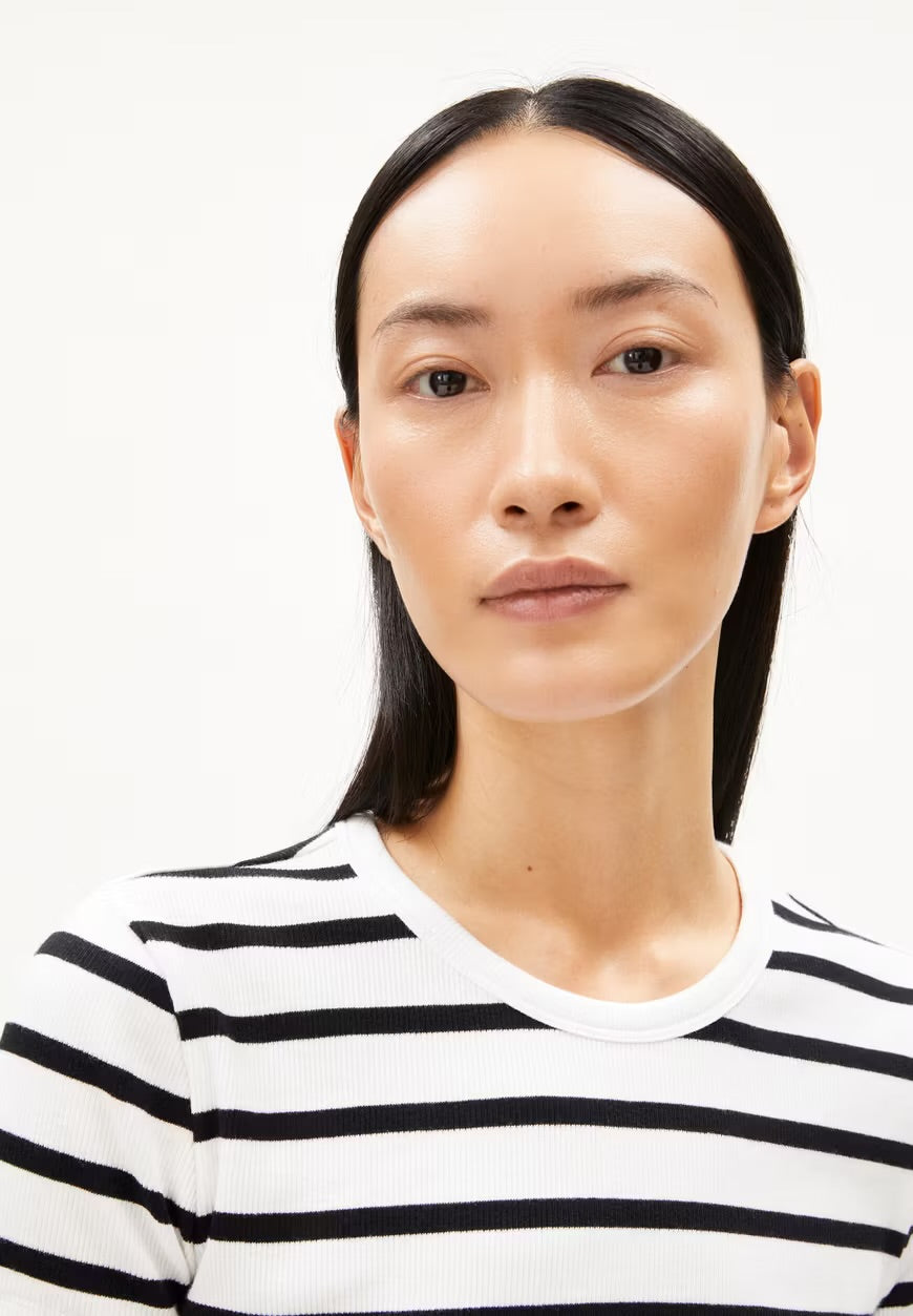 SS25 - ARMEDANGELS -  Kaarda Stripe Shirt in White/Black - close up front 5