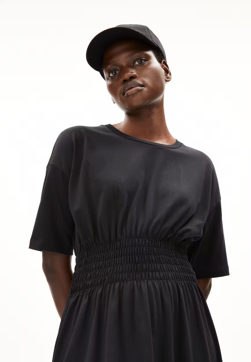SS25 - ARMEDANGELS - Kiwanaa Dress in Black - close up front 4 