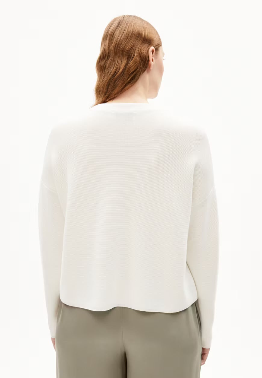 SS25 - ARMEDANGELS - Merinaa Links Sweater in Light Oatmeal - back model 2 